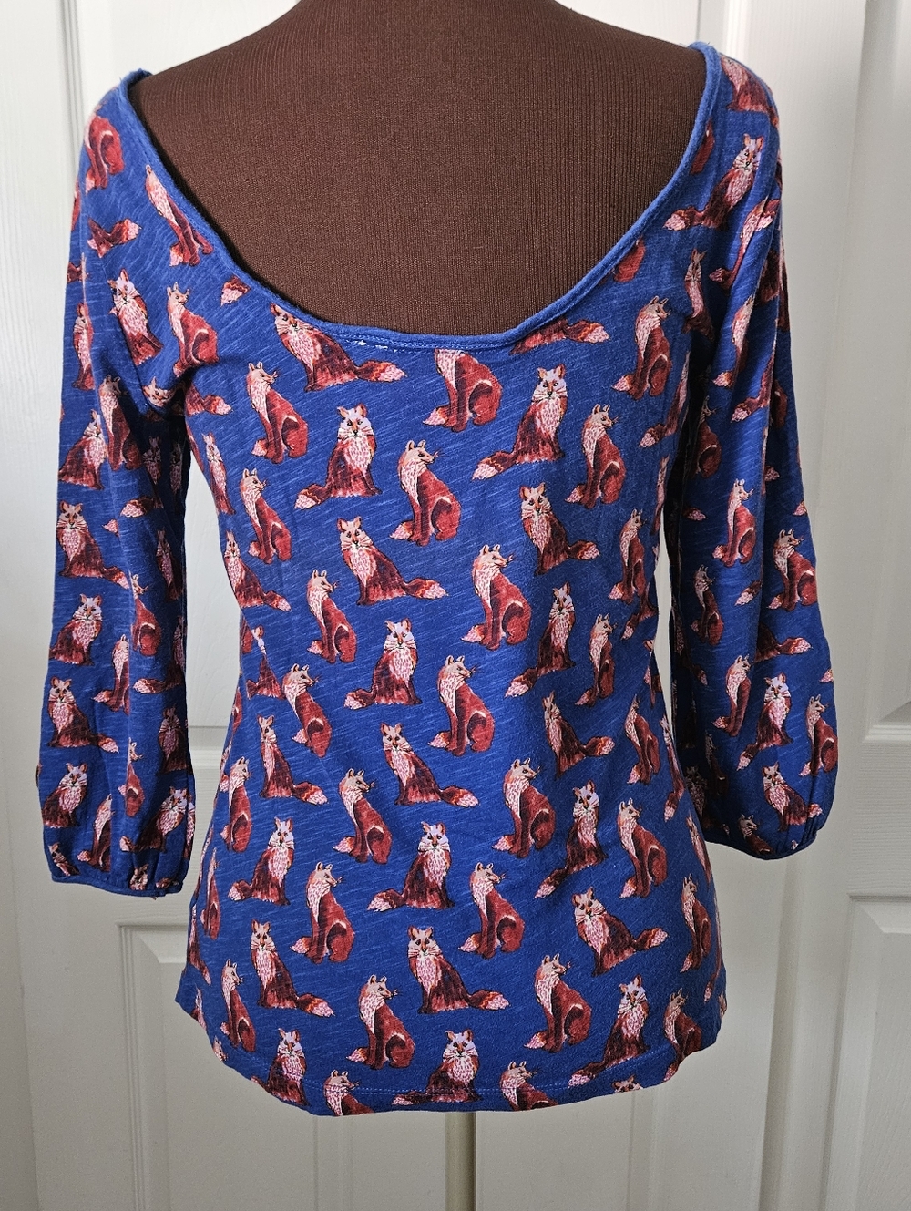 Blue Fox-Print Scoop Neck Long Sleeve Top - Womens